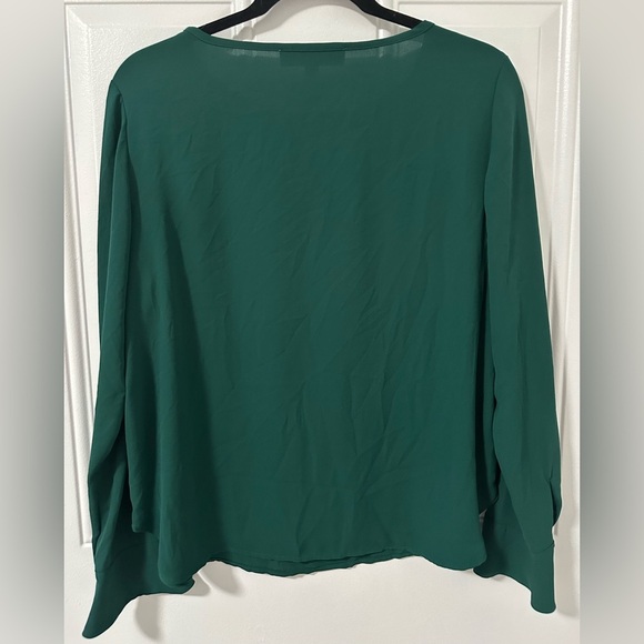 LOFT Women's Emerald Ruffle Blouse, Size Medium Petite - Picture 5 of 11
